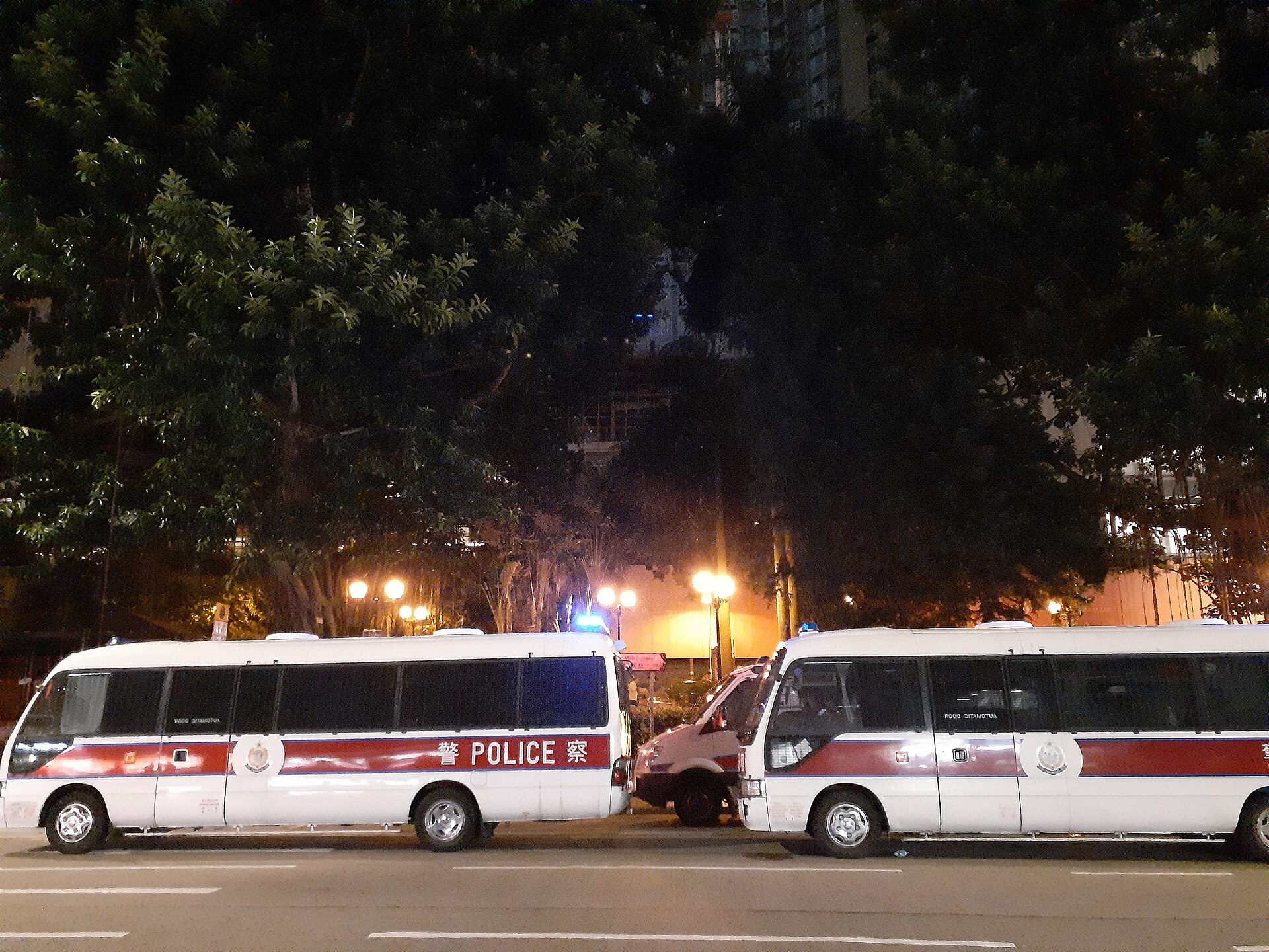 香港警匪片入门8部：卧底、追捕和权力博弈怎么选